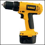 z.photo.product.dewalt_cordlessdrill_dc740.jpg (36793 bytes)